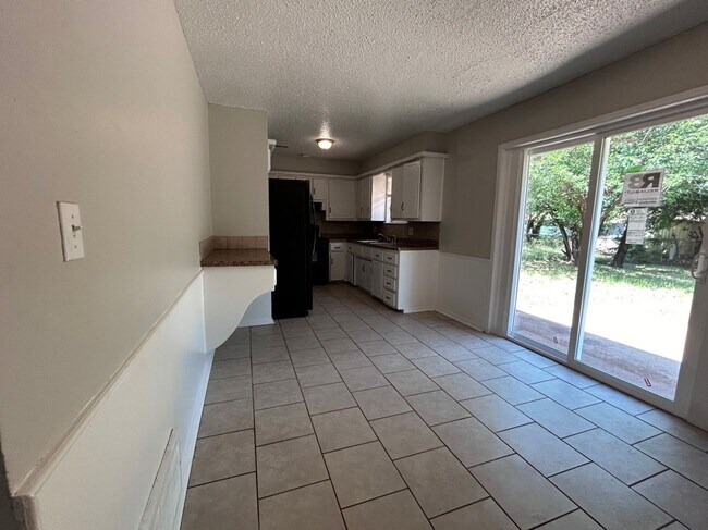 Building Photo - BELOW MARKET RENT!