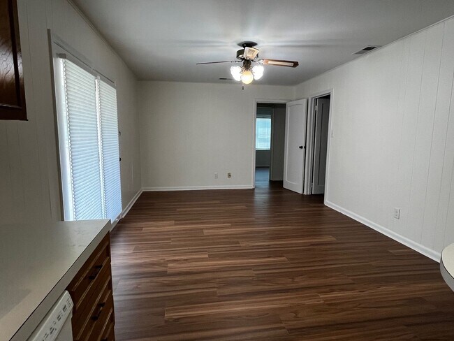 Foto del edificio - New Rental Listing!