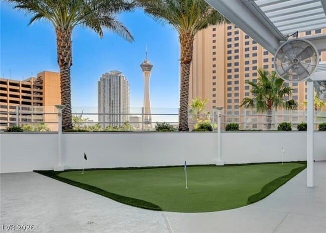 Foto del edificio - 2700 S Las Vegas Blvd
