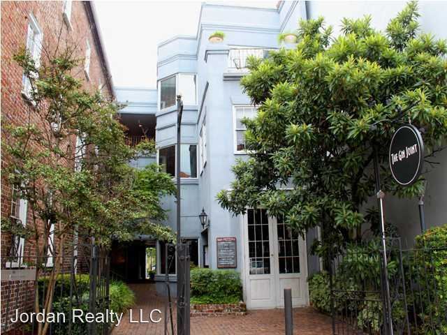 Building Photo - 2 br, 2.5 bath House - 182 East Bay Street...
