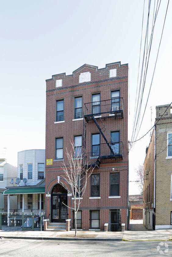 Primary Photo - 829 E 227th St