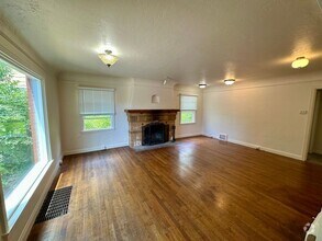 Building Photo - 457 S Auburn St