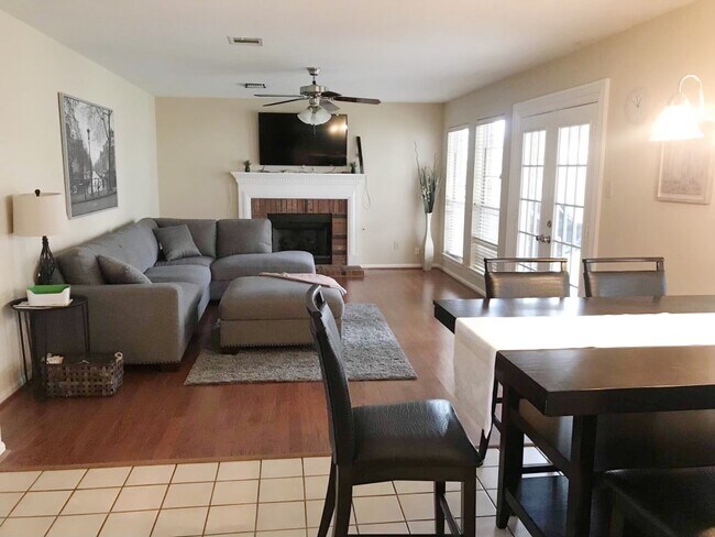 Foto del edificio - 16906 Poplar Hill St