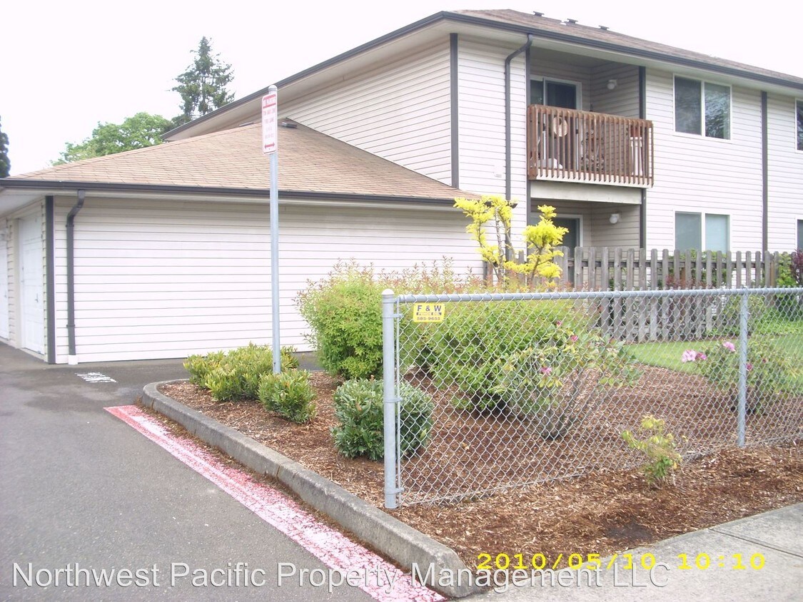 Foto principal - 4085 Market St NE