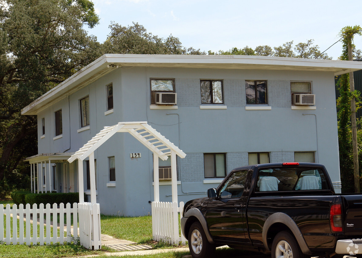 Building Photo - 154 Westview Ave