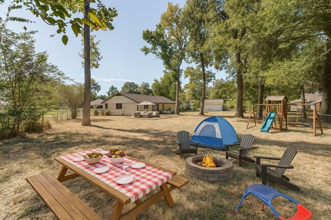 Building Photo - 3214 Beaverhead Cir