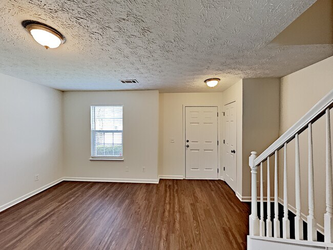Building Photo - 2999 Storybook Ln