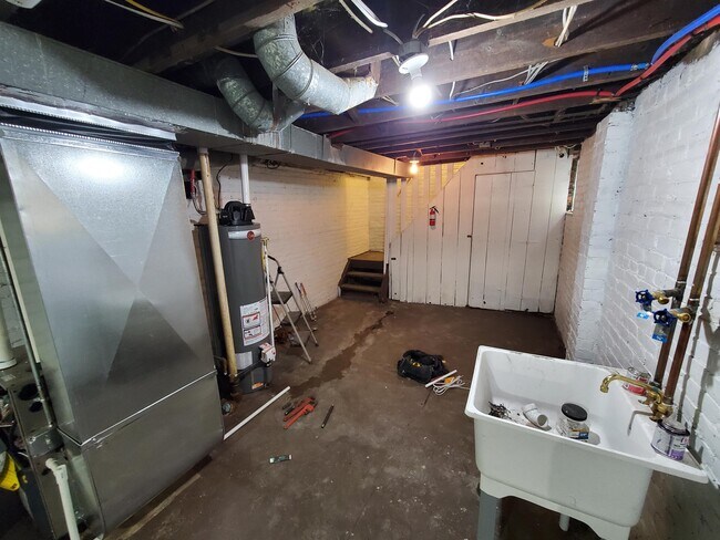 Foto del edificio - 3028 Hurlbut St