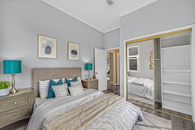 Foto del edificio - 3589 21st St