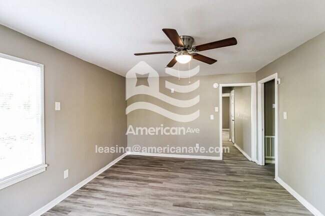 Foto del edificio - 1211 Laura Ave