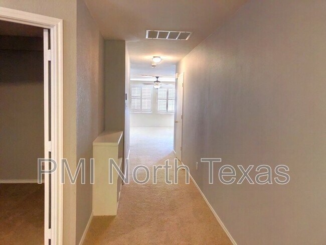 Building Photo - 12799 Vassar Dr