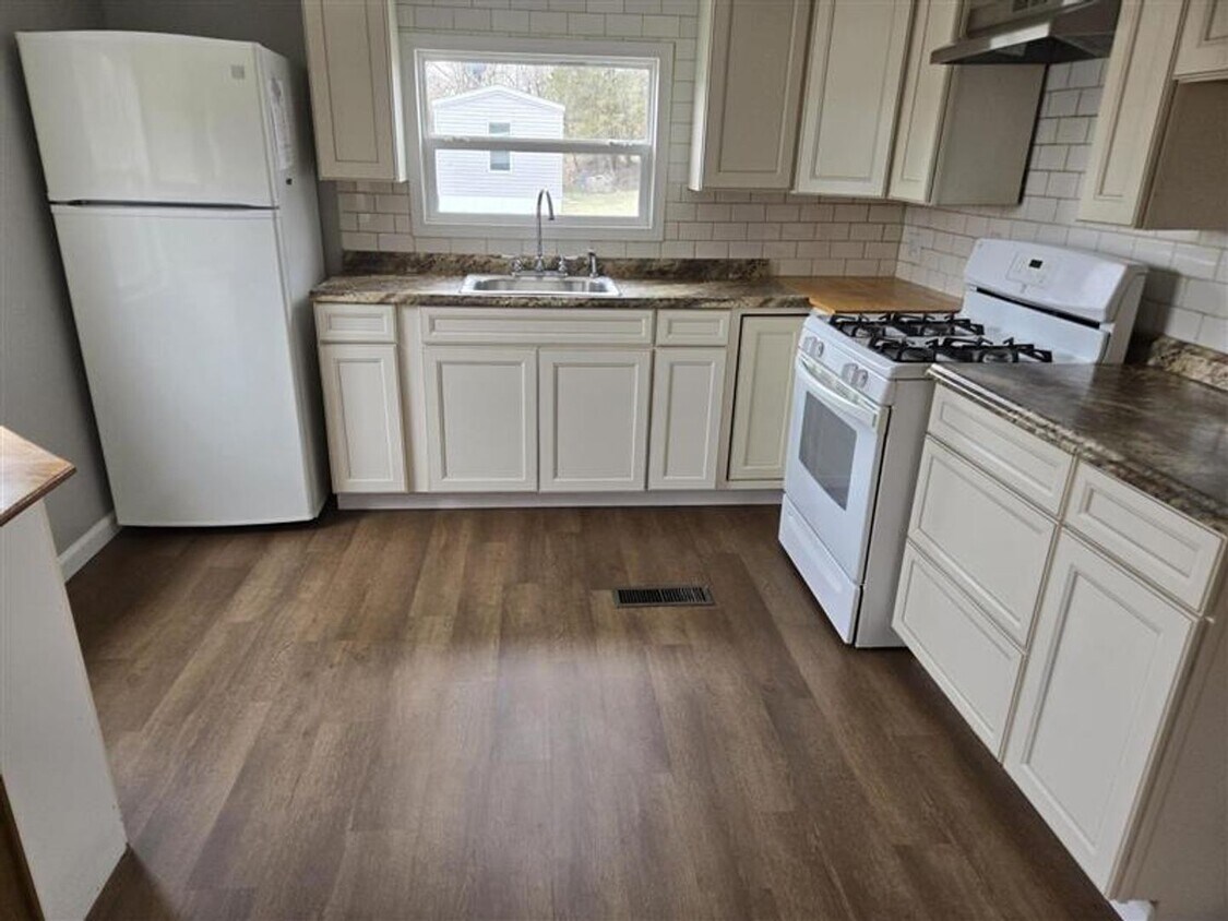 Building Photo - 2 Bedroom 1 Bathroom Home For Rent