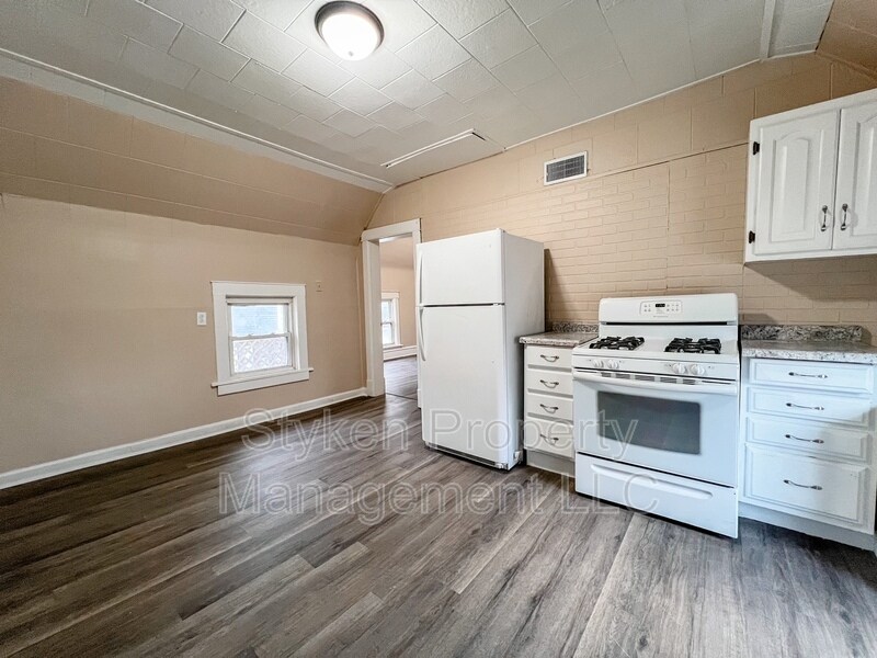 Foto principal - 1019 E Bourbonnais St