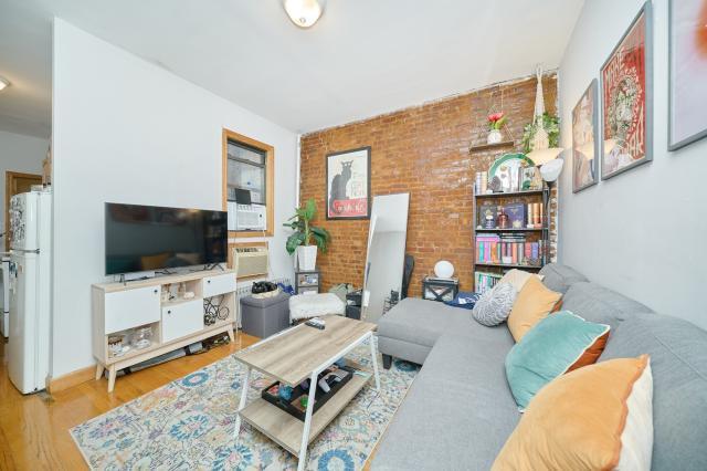Building Photo - 2 bedroom in NEW YORK NY 10036