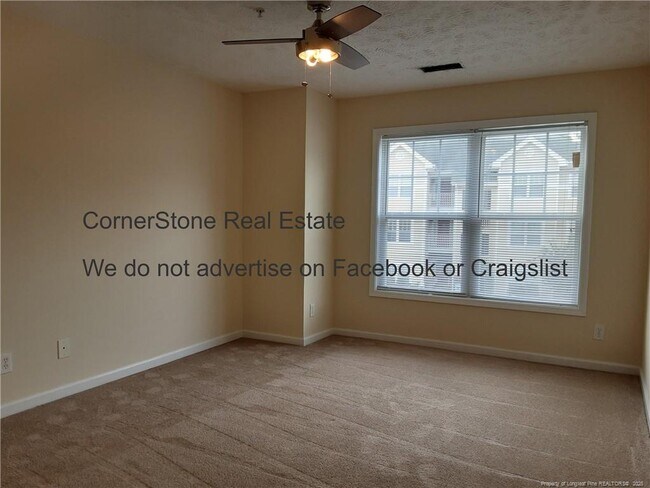 Foto del edificio - 3315 Harbour Pointe Pl