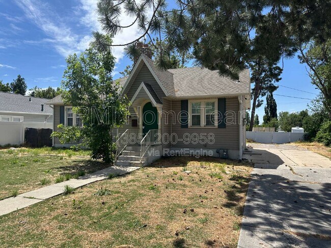 Photo - 146 E 200 N House