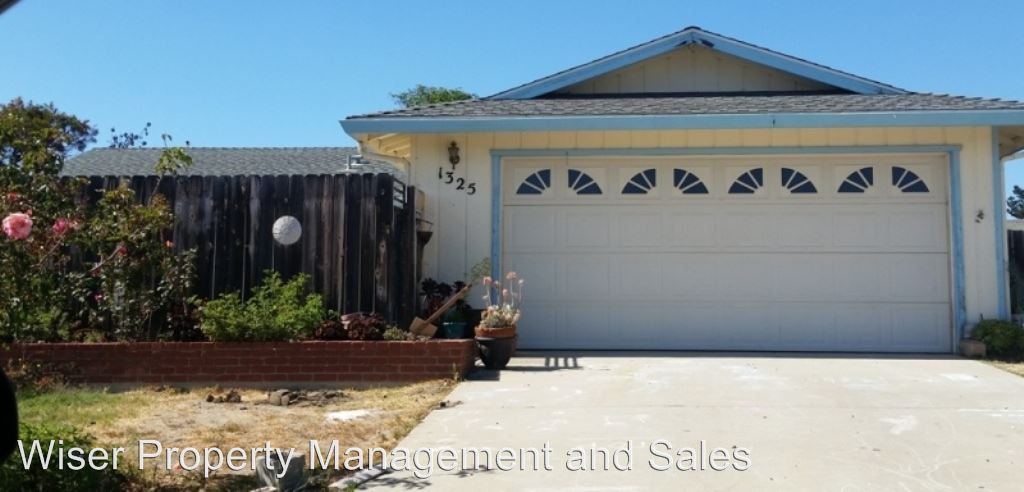 Foto principal - 1325 W Cherry Ave