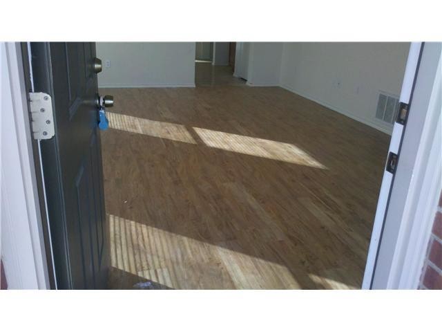 Building Photo - 176 Pebble Creek Ln
