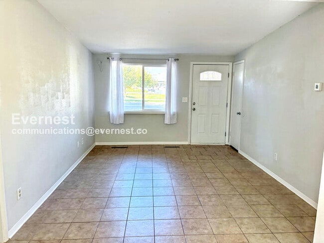 Foto del edificio - 621 W Prospect Rd