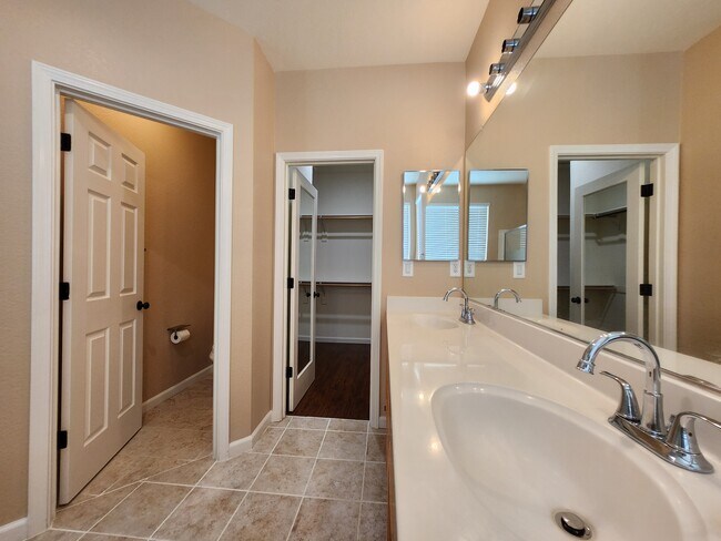 Building Photo - 9292 Trout Way