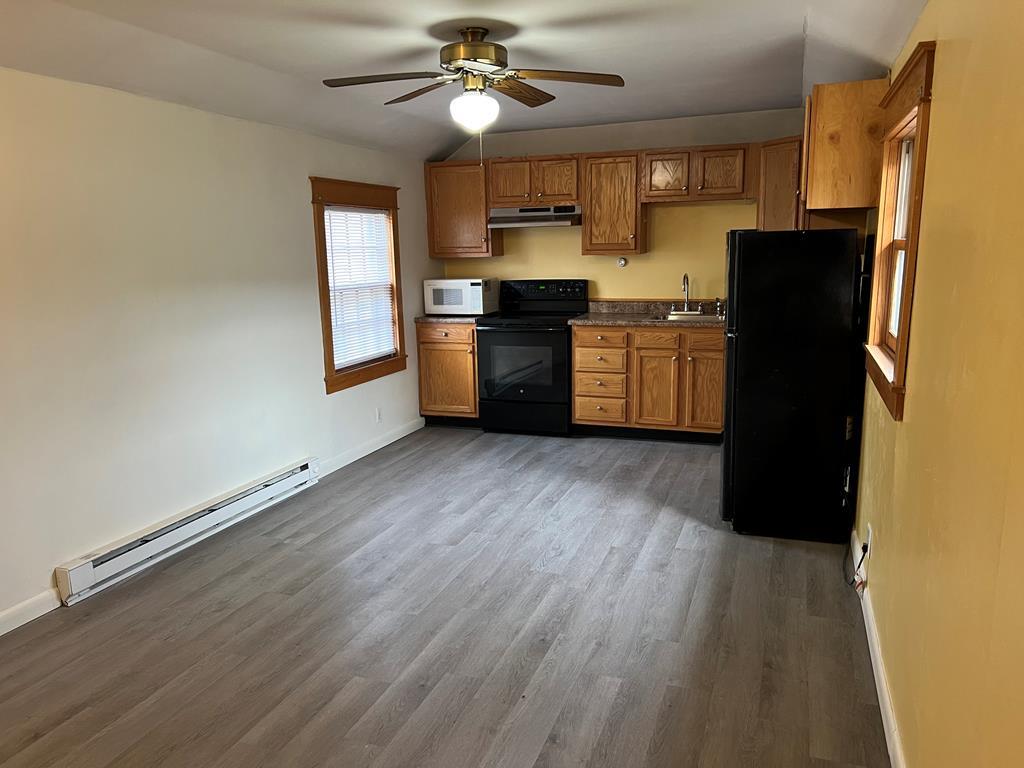 Primary Photo - 91 East Ave