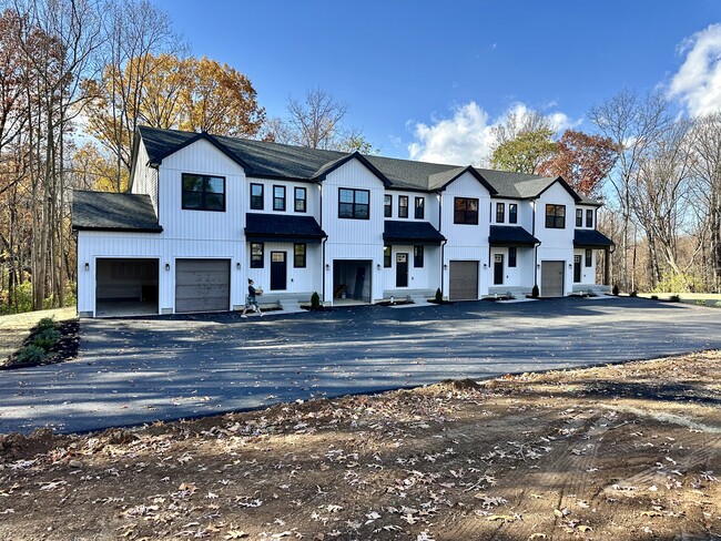 Building Photo - 1018 Trinity Rd