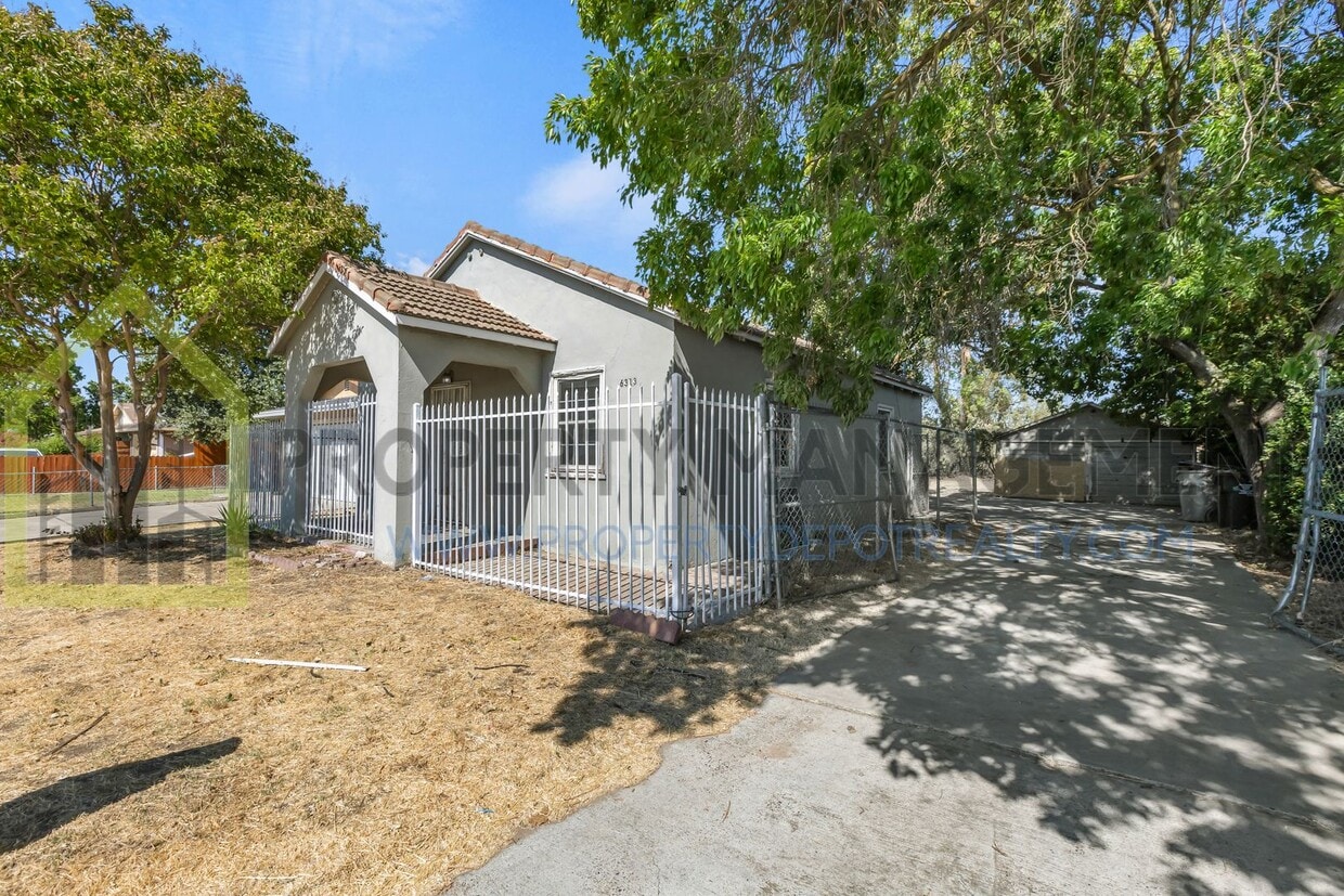 Looking for a charming 2-bedroom, 1-bath s... - Looking for a charming 2-bedroom, 1-bath s...