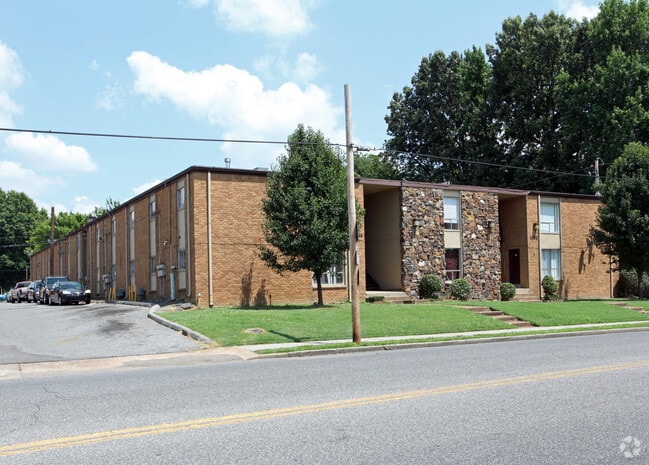 Building Photo - Macon Crossing Apartments
