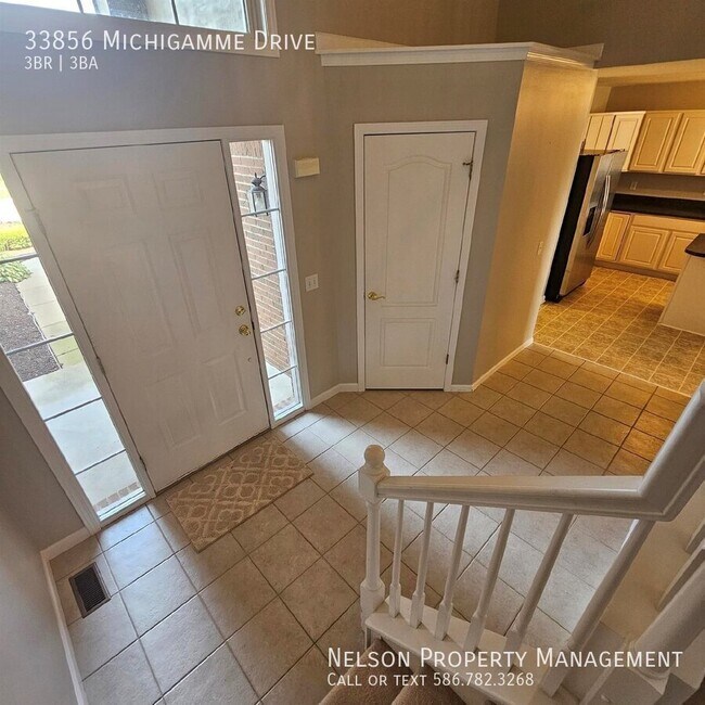 Foto del edificio - 33856 Michigamme Dr