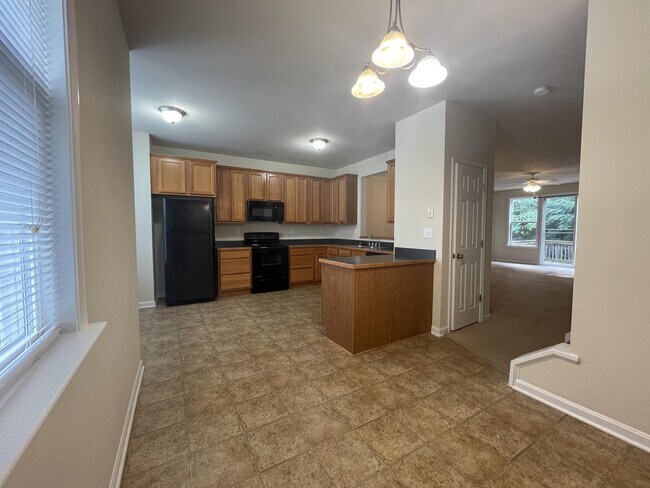 Foto del edificio - 2451 N Berkshire Rd