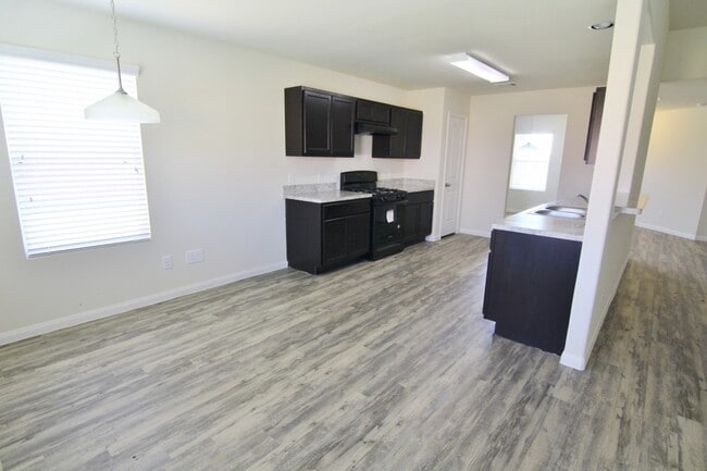 Building Photo - 14 Lavida Ct