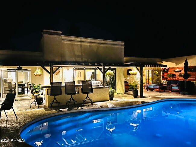 Foto del edificio - 8940 N 83rd St