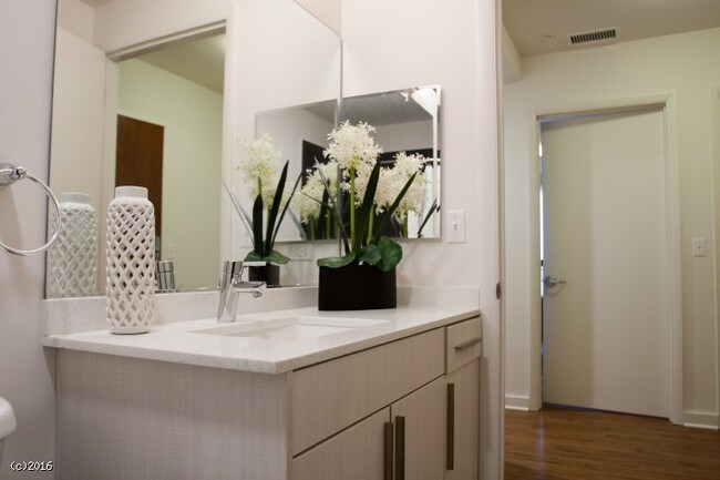 Foto del edificio - 724 N Wells St