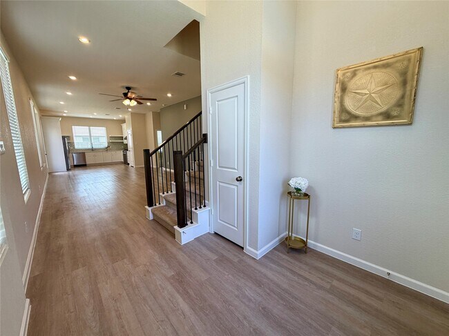 Foto del edificio - 5089 Andorra Bend Ln