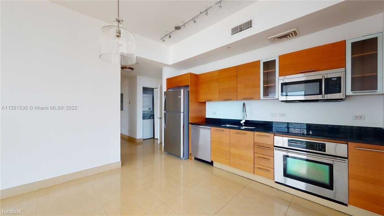 2 br, 2 bath Condo - 3470 E Coast Ave # H2... Photo