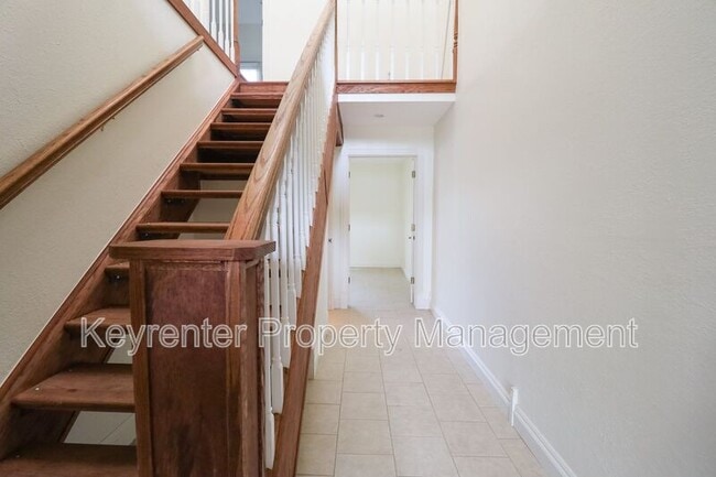Building Photo - 1505 Riverside Dr