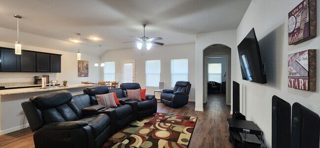 Building Photo - 2864 Pacifico Wy