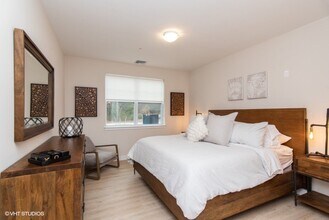 Building Photo - The Preserve at Great Pond