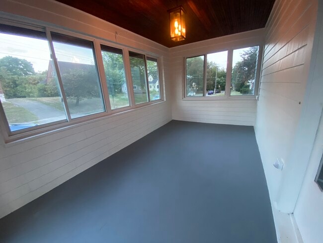 Enclosed porch/Four Seasons Room - 3375 Orion Ave