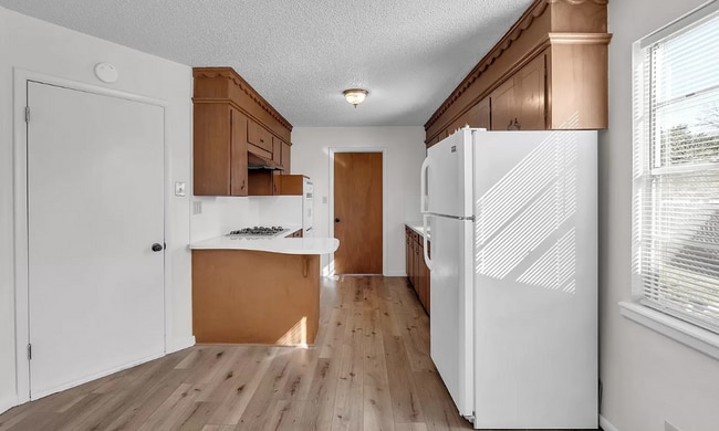 Building Photo - Beautiful 3 Bedroom Home! Jenks Schools
