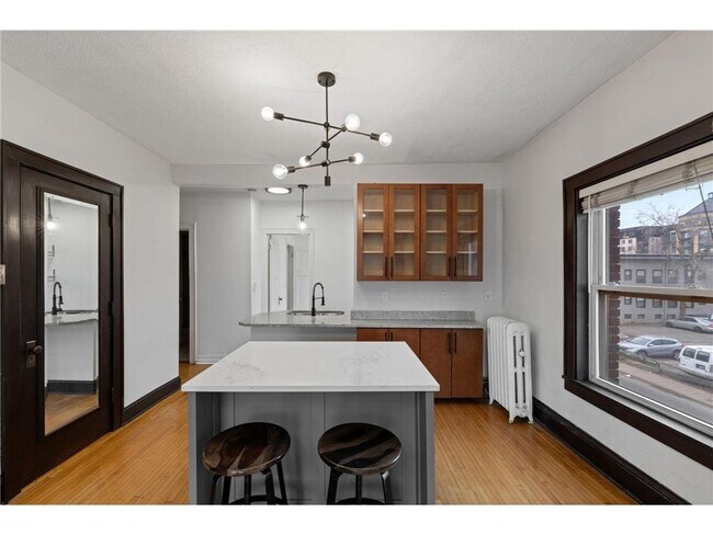 Foto del edificio - 2881 Irving Ave S