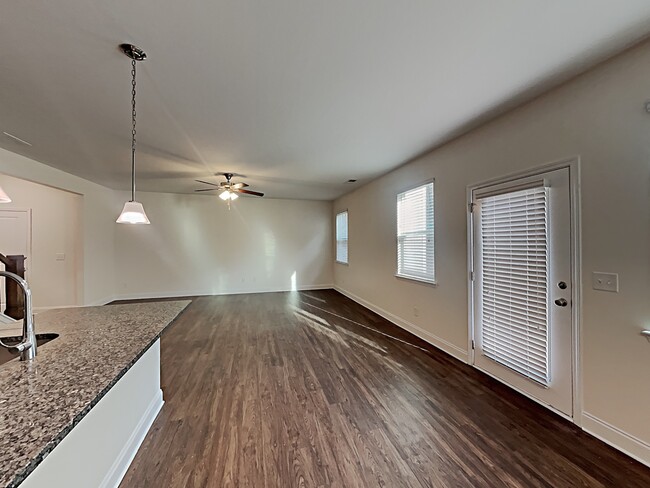 Building Photo - 128 Cobblestone Drive