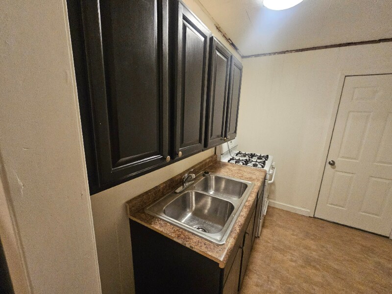 Foto del edificio - 321 W Elm St