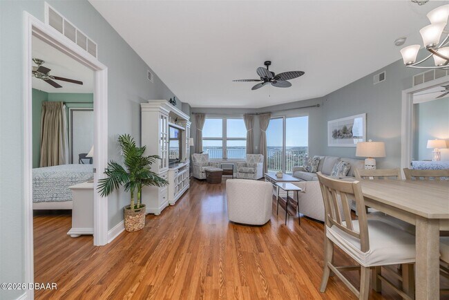 Foto del edificio - 2801 S Ridgewood Ave