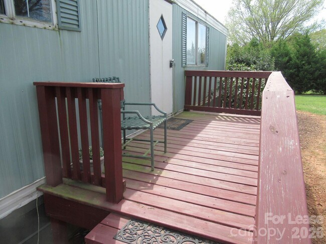 Foto del edificio - 3487 Avery Rd