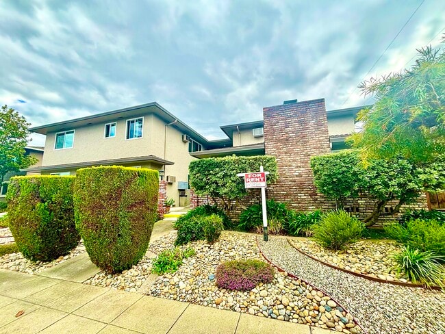 Building Photo - 676 Garland Ave
