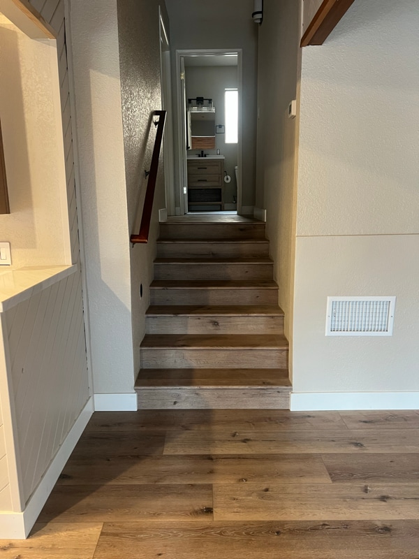 Building Photo - 8474 Golden Ridge Rd