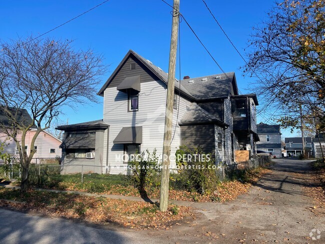 Building Photo - 1506 Walnut St