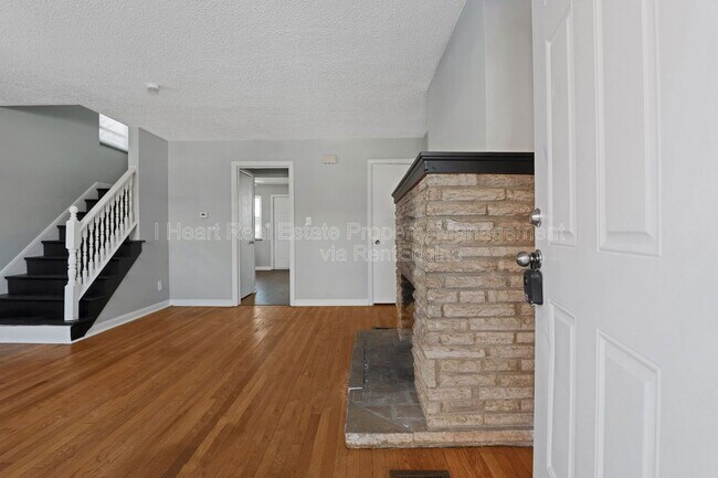 Foto del edificio - 338 S Chase Ave