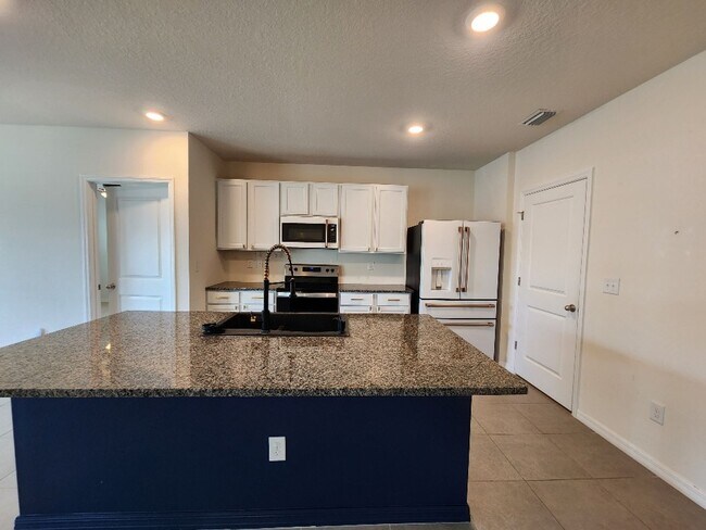 Building Photo - Gorgeous 2020 Construction, LIKE NEW!!! 3-Bedroom, 2-Bathroom